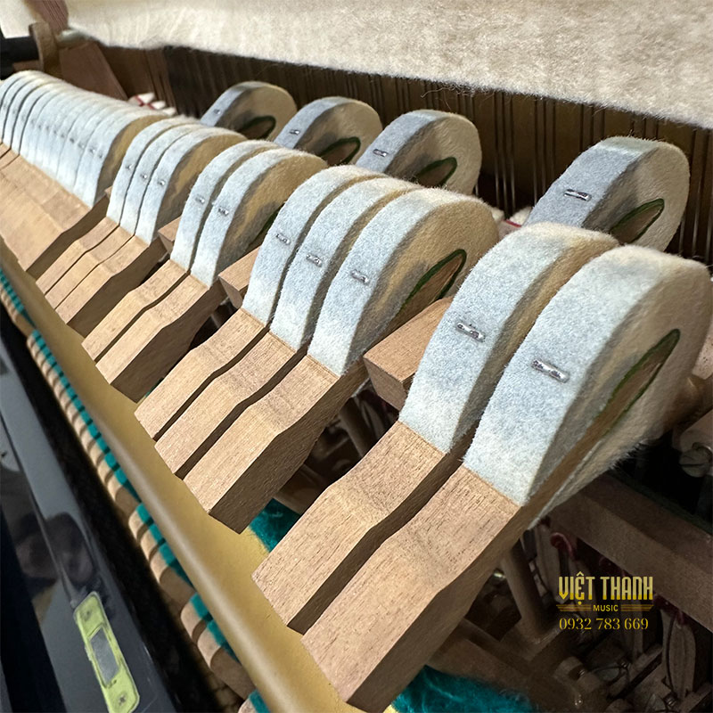 bua dan piano yamaha u3e