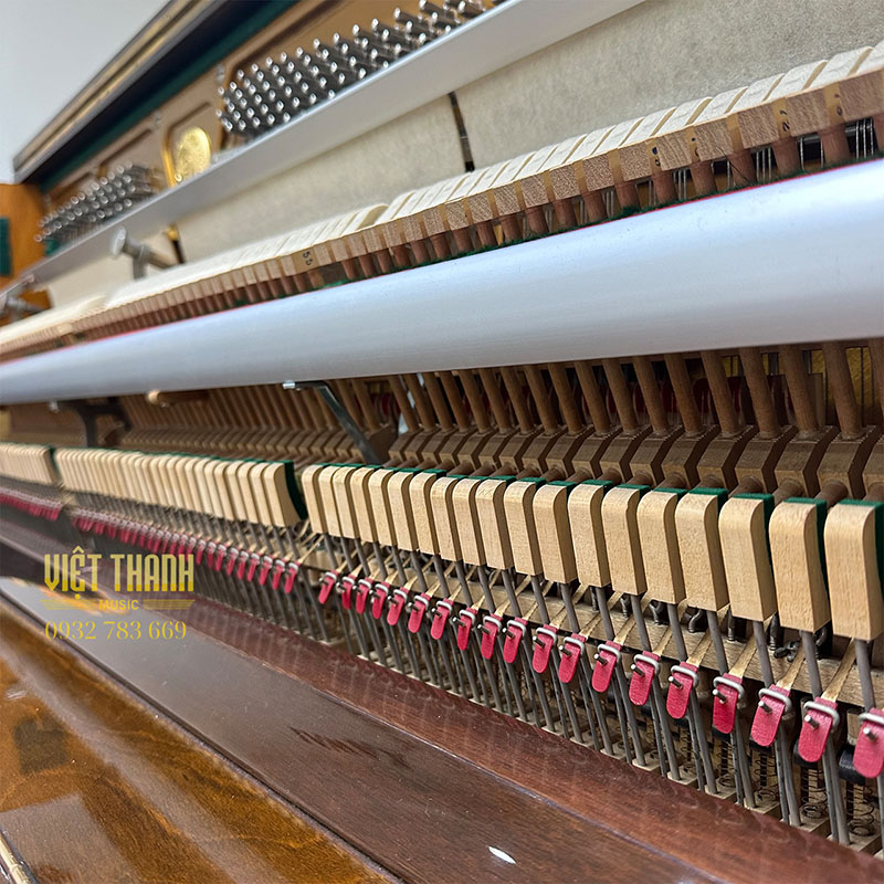 chi tiet may piano gershwin g100