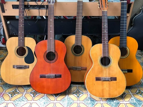 đàn guitar cũ - đàn guitar mới