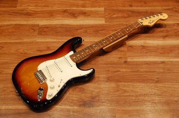 đàn guitar điện