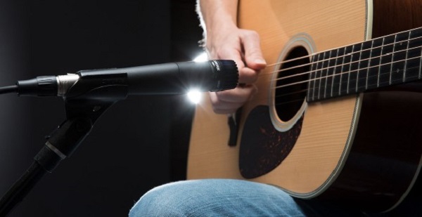 đánh giá tiến độ và theo dõi thành tựu