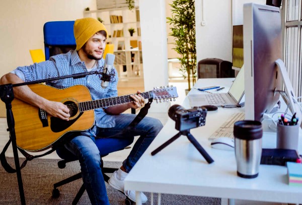 luyện tập và rèn luyện kĩ năng chơi guitar