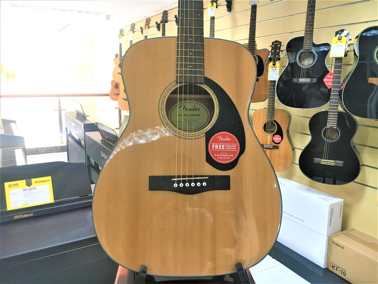 Đàn guitar Fender CC 60S NAT sở hữu dáng đàn concert nhỏ gọn