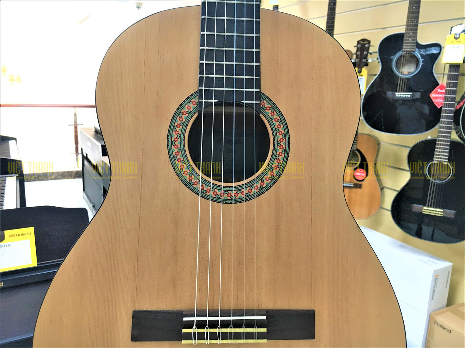 Đàn guitar Yamaha C40M - 3