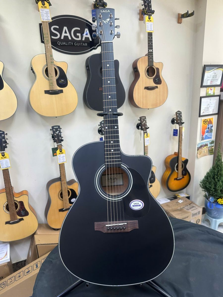 Đàn guitar Acoustic Saga SF600GCE-BK