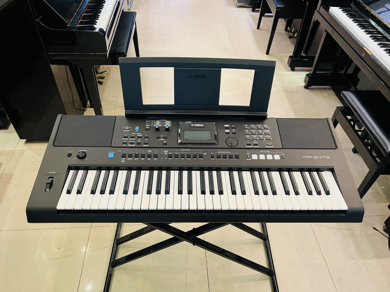 organ yamaha e473