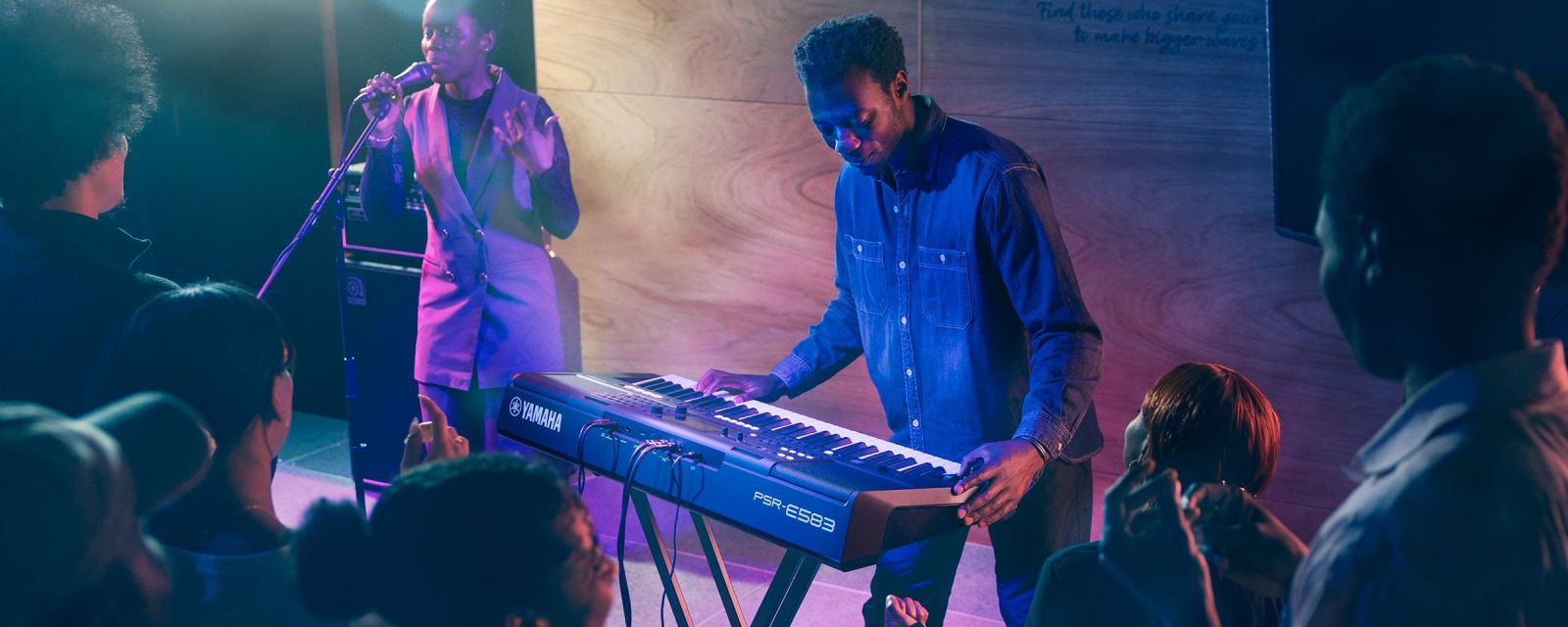 organ yamaha PSR-E583