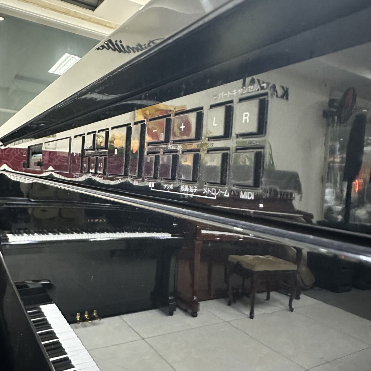 piano Yamaha MX100MR