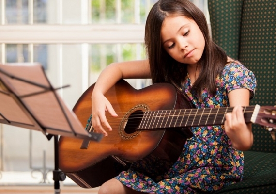 Hướng Dẫn Tự Học Đàn Guitar Tại Nhà