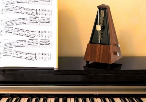 Hướng Dẫn Cách Sử Dụng Máy Đếm Nhịp Piano