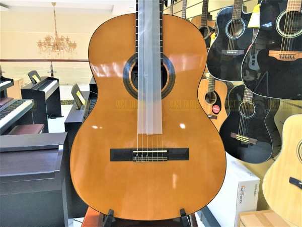 Guitars Cordoba C1