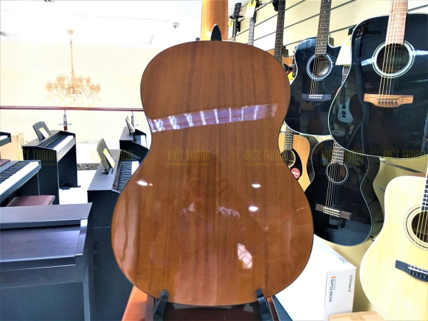 Guitars Cordoba C1
