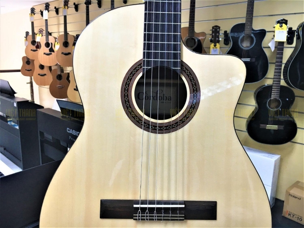 Guitar Cordoba C5-CE SP