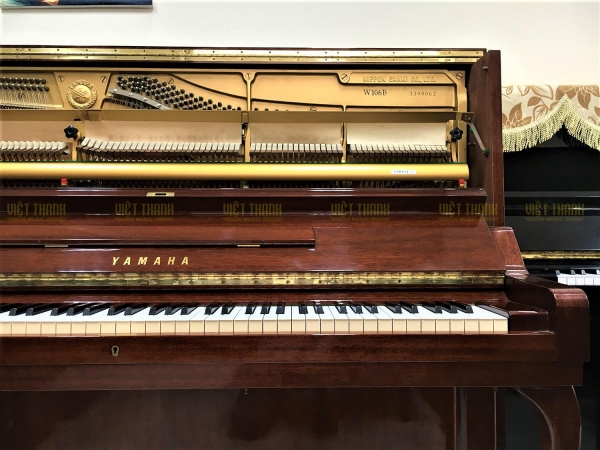 Đàn Piano Yamaha W106