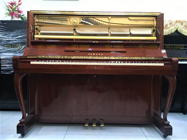 Đàn Piano Yamaha W106
