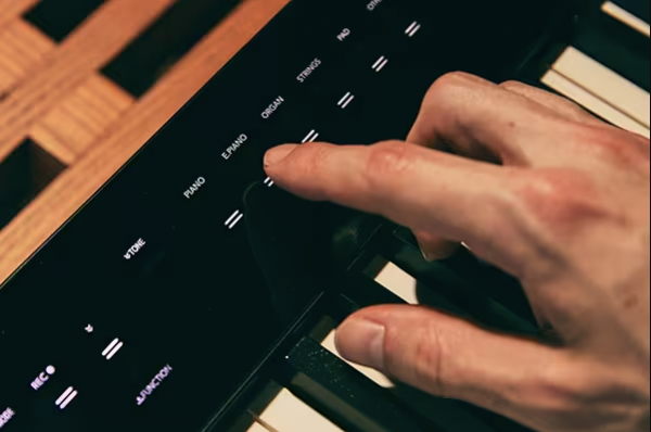 Đàn piano điện Casio PX-S3100