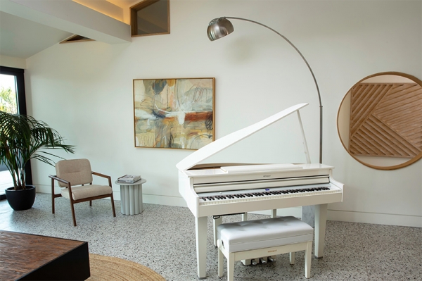 Đàn piano điện Roland GP-6PW