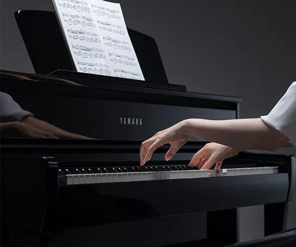 Đàn Piano Điện Yamaha CLP-725