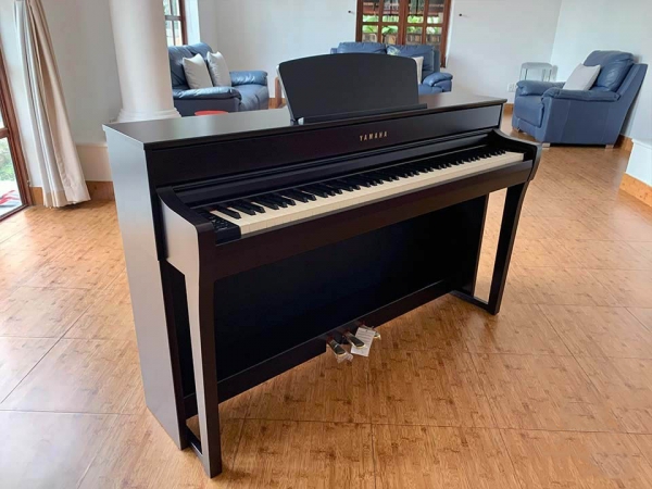 Đàn Piano Điện Yamaha CLP-735