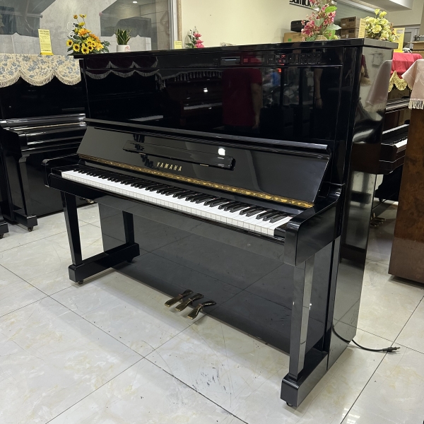 Đàn Piano Yamaha MX100 MR