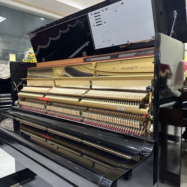 Đàn Piano Yamaha MX100 MR