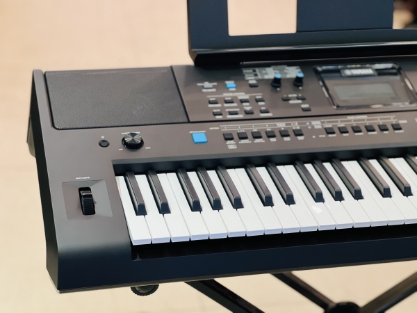 Organ Yamaha PSR-E473