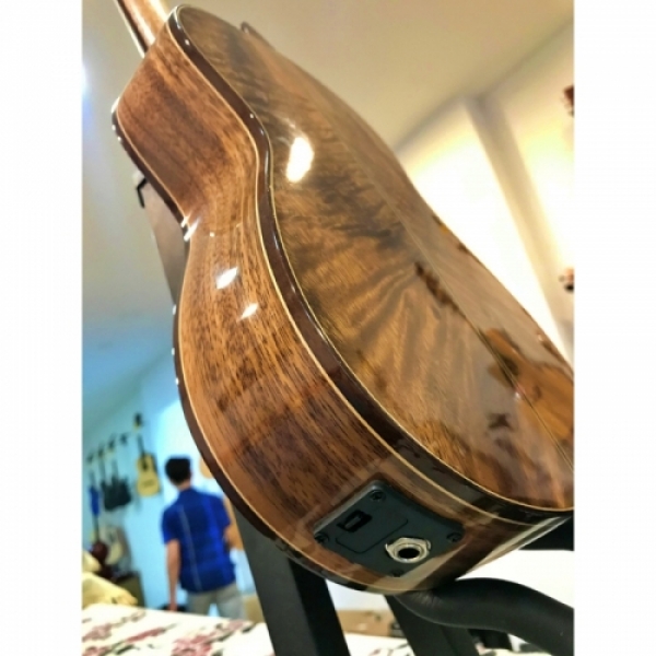 Ukulele vân gỗ M2