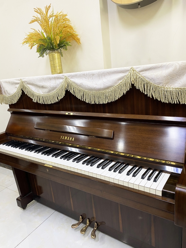 Đàn Piano Yamaha U1E