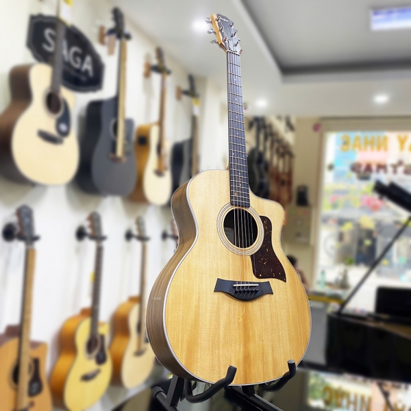 Guitar Taylor 214CE