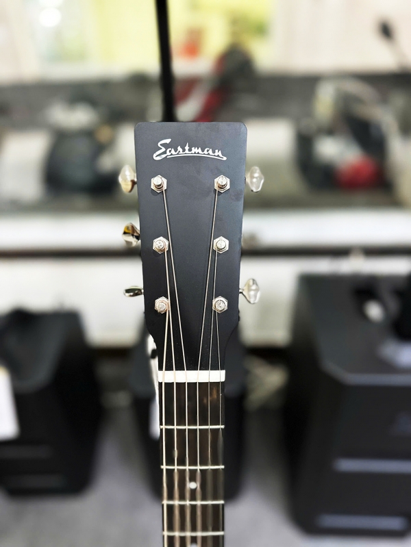 Guitar Eastman E3OM3