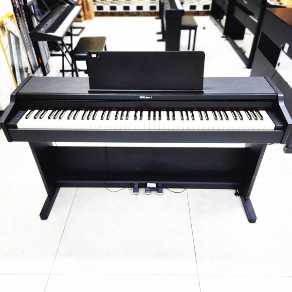 Đàn piano điện Roland RP107