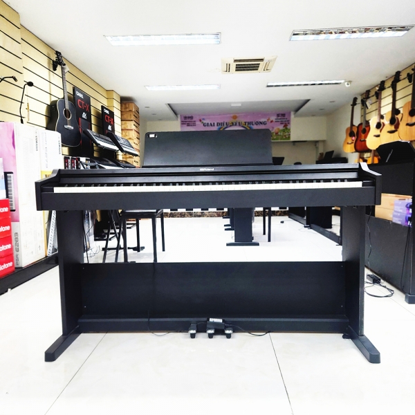 Đàn piano điện Roland RP107