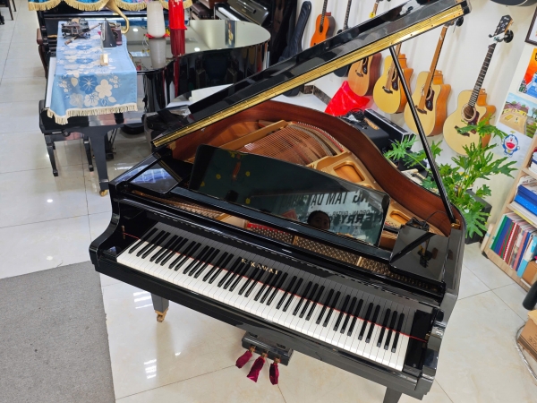 Đàn piano Kawai GM-12