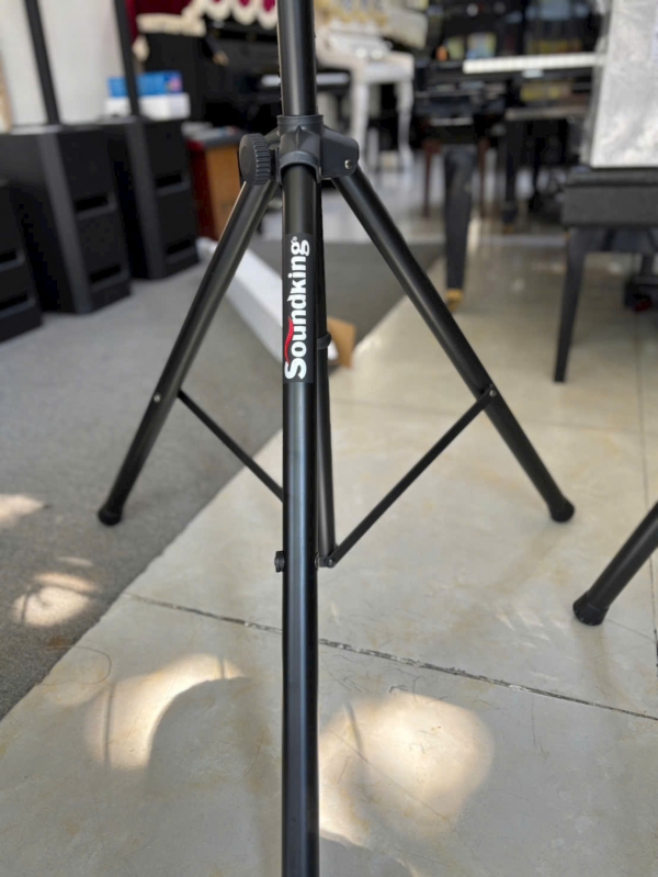 Chân loa Soundking SB401