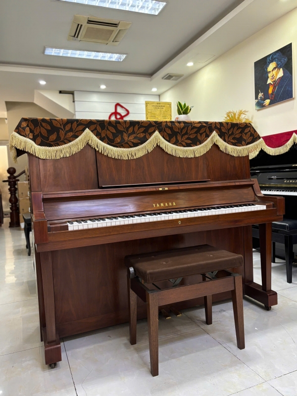 Đàn Piano Yamaha W102