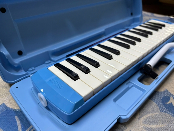 Kèn phím Yamaha Pianica P-32D