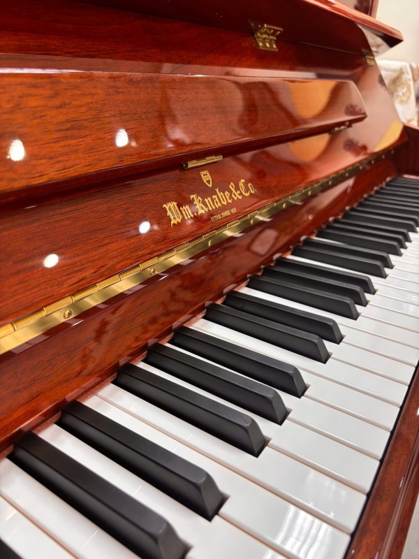 Đàn Piano Knabe WMV-132FD màu nâu đỏ