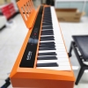 Piano Điện Kurtzman P215 màu cam